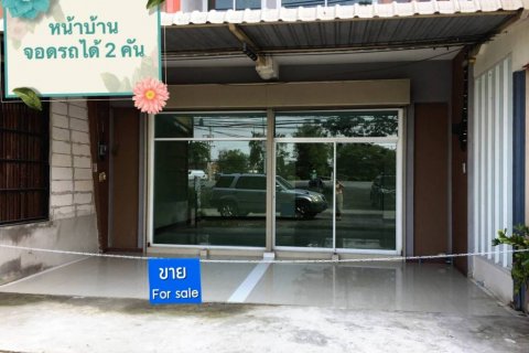 Adosado de 4 dormitorios en Phrae, Tailandia № 132656 - foto 2