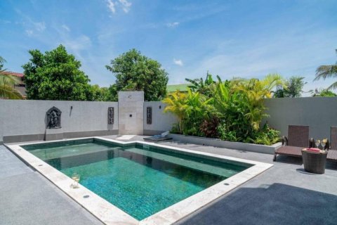 Chalet de 3 dormitorios en Surat Thani, Tailandia № 132655 - foto 3