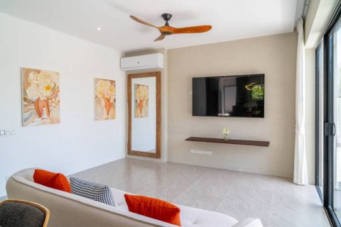 Chalet de 3 dormitorios en Surat Thani, Tailandia № 132655 - foto 4