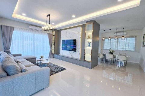 วิลล่าในพัทยา, ประเทศไทย 3 ห้องนอน № 132657