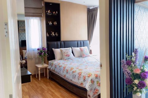 Condominio de 2 dormitorios en Phasi Charoen, Bangkok, Tailandia № 76187 - foto 8