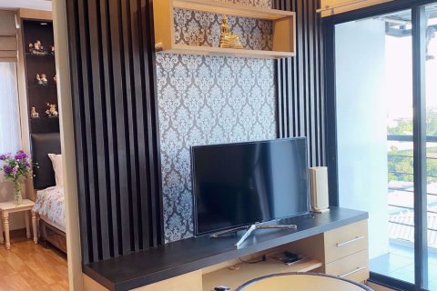 Condominio de 2 dormitorios en Phasi Charoen, Bangkok, Tailandia № 76187 - foto 2