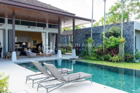 Casa de 4 dormitorios en Bang Tao, Tailandia № 131929 - foto 2