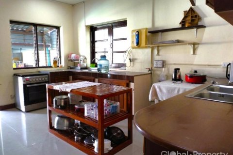Casa de 5 dormitorios en Pattaya, Tailandia № 81904 - foto 7