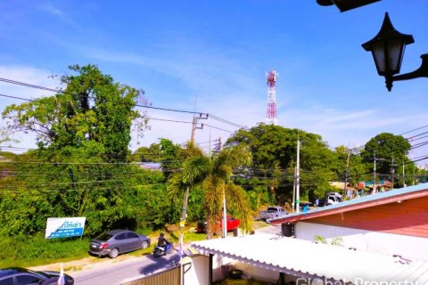 Casa de 5 dormitorios en Pattaya, Tailandia № 81904 - foto 18