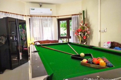 Casa de 5 dormitorios en Pattaya, Tailandia № 81904 - foto 6