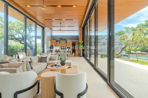 Casa de 3 dormitorios en Phuket, Tailandia № 131270 - foto 5