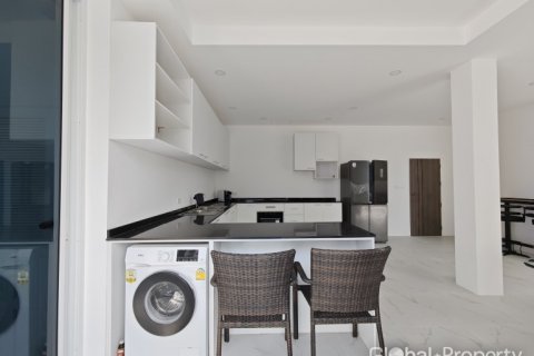 Haus in Pattaya, Thailand 4 Schlafzimmer № 144372 - Foto 8