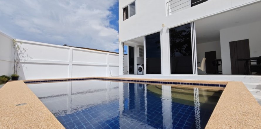 Haus in Pattaya, Thailand 4 Schlafzimmer № 144372