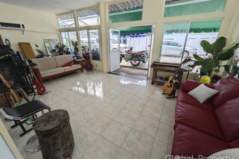 Local comercial 350 m2 en Pattaya, Tailandia № 144374 - foto 5