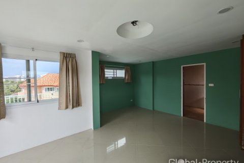 Local comercial 350 m2 en Pattaya, Tailandia № 144374 - foto 15