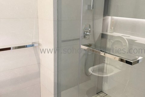 Condominio de 3 dormitorios en Bangkok, Tailandia № 143534 - foto 13