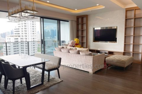 Condo à Bangkok, Thaïlande, 3 chambres  № 143534