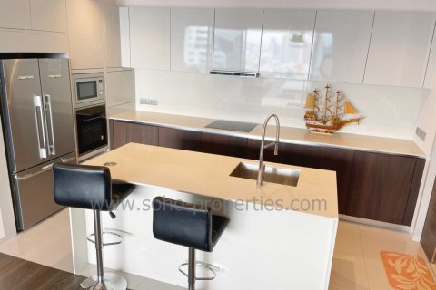Condominio de 3 dormitorios en Bangkok, Tailandia № 143534 - foto 10