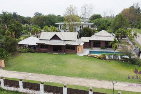 House in Mae Rim, Thailand 2 bedrooms № 132384 - photo 27