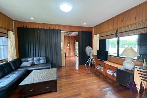 House in Mae Rim, Thailand 2 bedrooms № 132384 - photo 12
