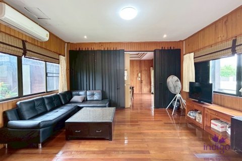 House in Mae Rim, Thailand 2 bedrooms № 132384 - photo 13