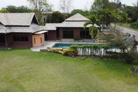 House in Mae Rim, Thailand 2 bedrooms № 132384 - photo 26