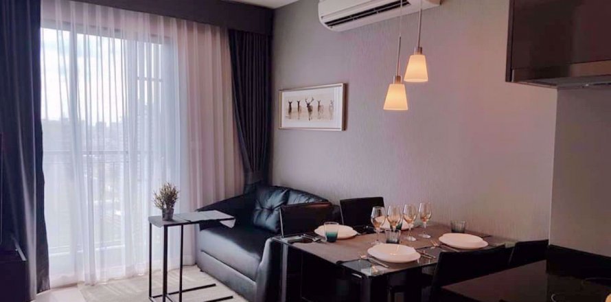 Condominio de 2 dormitorios en Ratchathewi, Bangkok, Tailandia № 76180