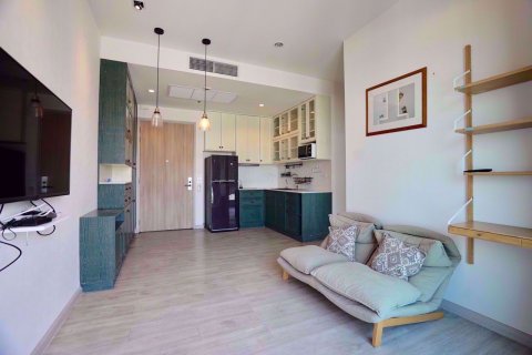Condo in Huai Khwang, Bangkok, Thailand, 2 bedrooms  № 76176