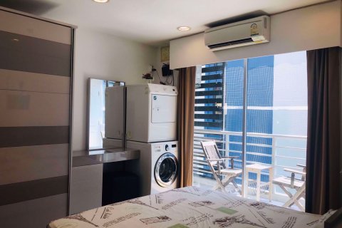 Condominio de 2 dormitorios en Bang Na, Bangkok, Tailandia № 76182 - foto 11
