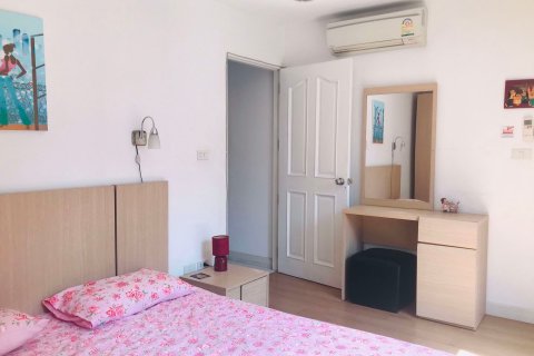 Condominio de 2 dormitorios en Bang Na, Bangkok, Tailandia № 76182 - foto 9