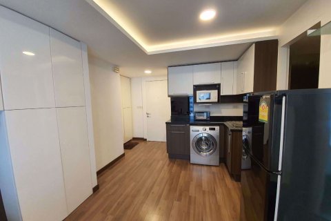 Condominio de 1 dormitorio en Phaya Thai, Bangkok, Tailandia № 76178 - foto 3