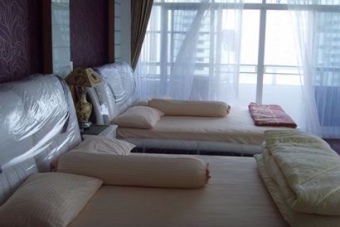 Condo à Watthana, Bangkok, Thaïlande, 3 chambres № 76181 - photo 5