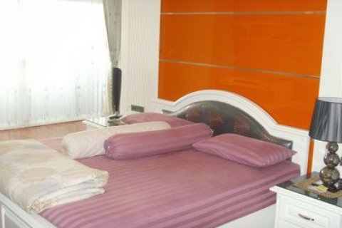Condo à Watthana, Bangkok, Thaïlande, 3 chambres № 76181 - photo 7