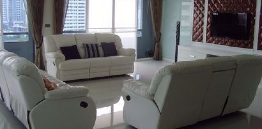 Condo à Watthana, Bangkok, Thaïlande, 3 chambres № 76181