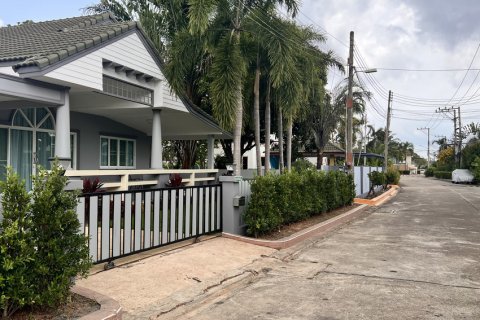 Villa in Pattaya, Thailand 3 bedrooms № 122890