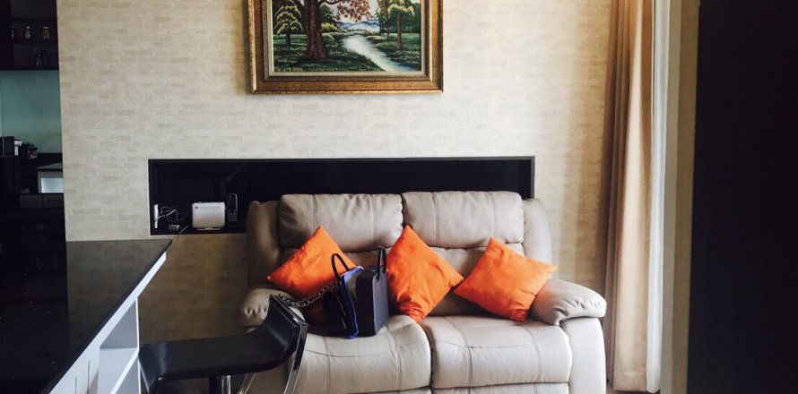 Condominio de 2 dormitorios en Bangkok, Tailandia № 143850