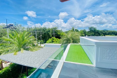 Chalet de 3 dormitorios en Bang Tao, Tailandia № 75719 - foto 5