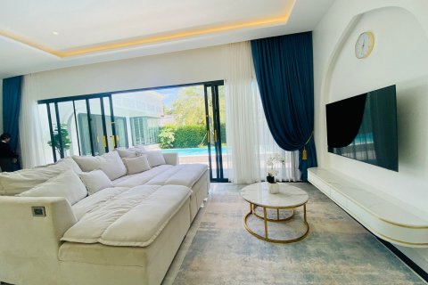 Chalet de 3 dormitorios en Bang Tao, Tailandia № 75719 - foto 18