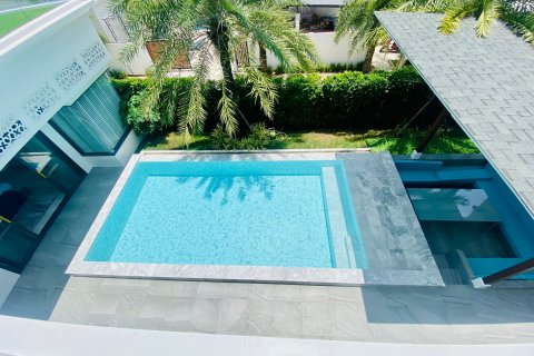 Chalet de 3 dormitorios en Bang Tao, Tailandia № 75719 - foto 4