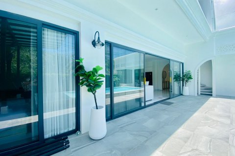 Chalet de 3 dormitorios en Bang Tao, Tailandia № 75719 - foto 14