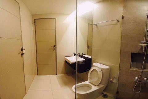 Condominio de 2 dormitorios en Ratchathewi, Bangkok, Tailandia № 77134 - foto 8
