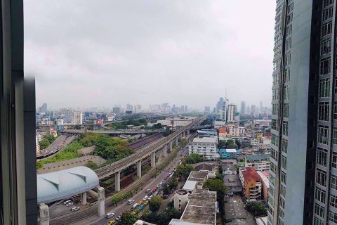 Condominio de 2 dormitorios en Ratchathewi, Bangkok, Tailandia № 77134 - foto 9