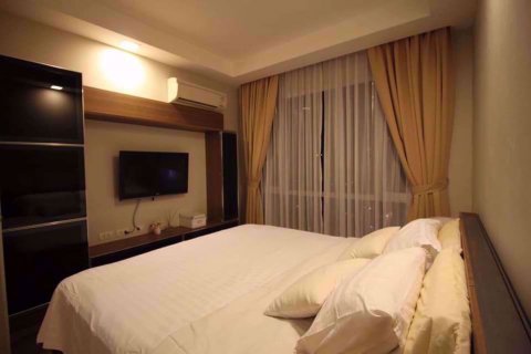 Condominio de 1 dormitorio en Huai Khwang, Bangkok, Tailandia № 77137 - foto 6