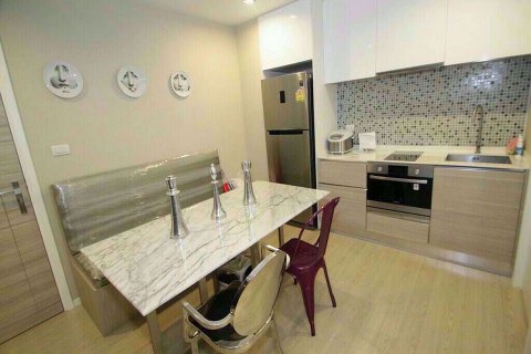 Condominio de 1 dormitorio en Watthana, Bangkok, Tailandia № 77138 - foto 5