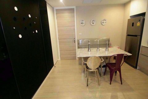 Condominio de 1 dormitorio en Watthana, Bangkok, Tailandia № 77138 - foto 4