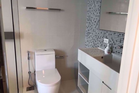 Condominio de 1 dormitorio en Watthana, Bangkok, Tailandia № 77135 - foto 5