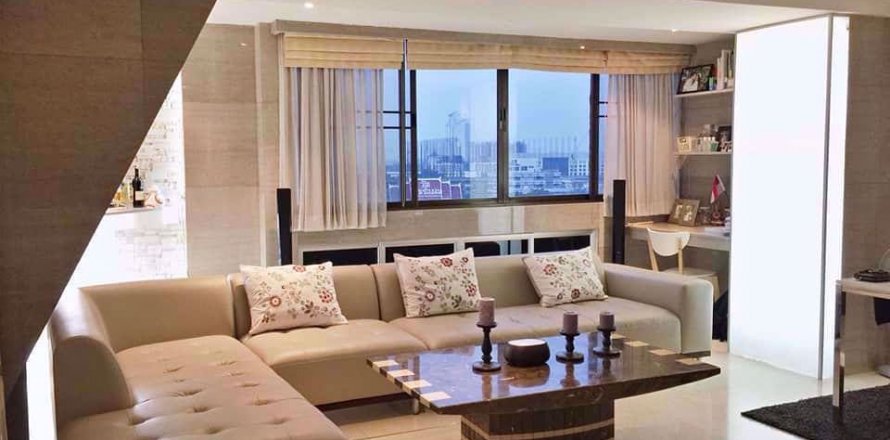 Condominio de 2 dormitorios en Watthana, Bangkok, Tailandia № 77133