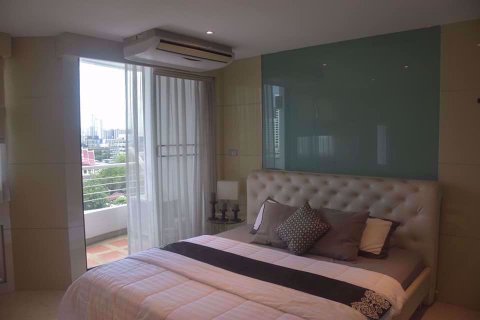 Condominio de 2 dormitorios en Watthana, Bangkok, Tailandia № 77133 - foto 5