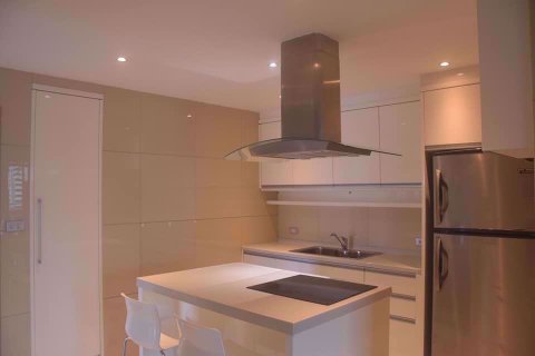 Condominio de 2 dormitorios en Watthana, Bangkok, Tailandia № 77133 - foto 7