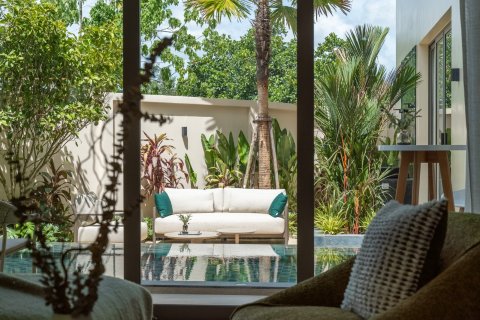 Chalet de 4 dormitorios en Bang Tao, Tailandia № 74362 - foto 4