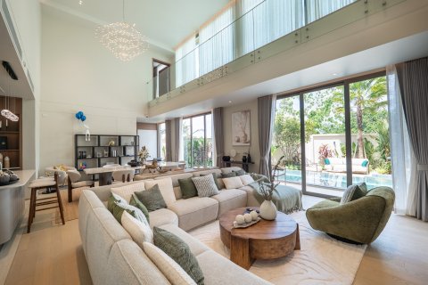 Chalet de 4 dormitorios en Bang Tao, Tailandia № 74362 - foto 5