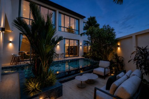 Chalet de 4 dormitorios en Bang Tao, Tailandia № 74362