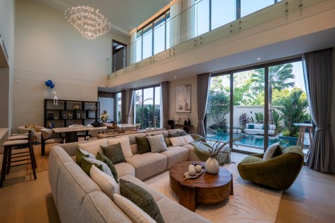 Chalet de 4 dormitorios en Bang Tao, Tailandia № 74362 - foto 10