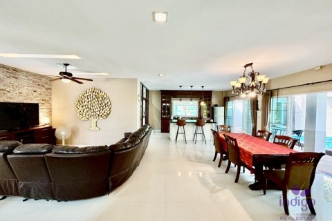Casa de 4 dormitorios en Chiang Mai, Tailandia № 126580 - foto 9